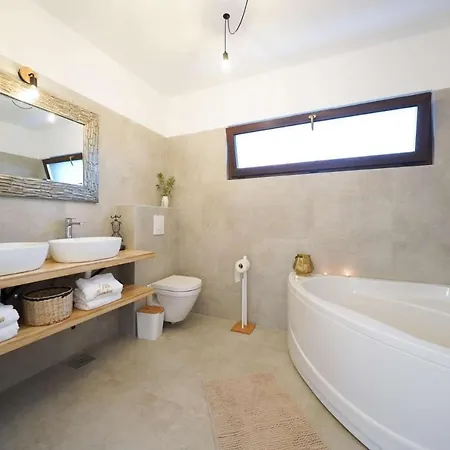 Villa Villa Suncica With Pool And Jacuzz 62 Sukošan