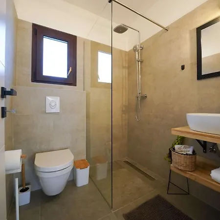 Villa Villa Suncica With Pool And Jacuzz 62 *
