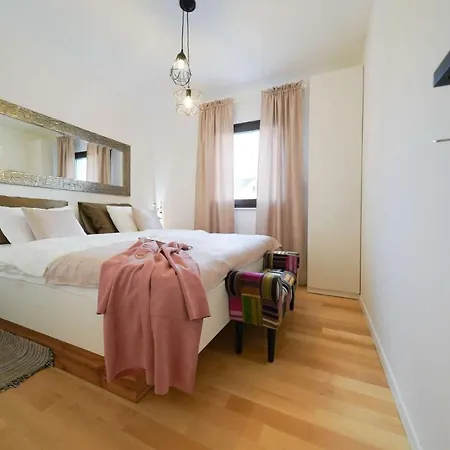 Villa Villa Suncica With Pool And Jacuzz 62