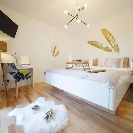 Villa Suncica With Pool And Jacuzz 62 Villa *