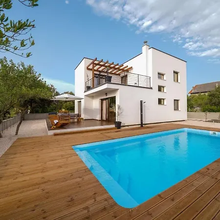 Villa Suncica With Pool And Jacuzz 62 Villa *